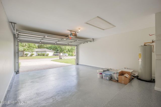 3989 HUNTERS LAKE Circle E, Jacksonville, FL 32210