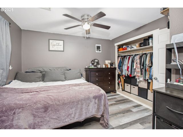 663 E 4TH Ave, Riddle, OR 97469