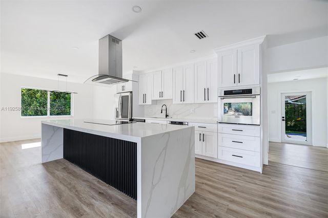 1830 NE 65th Ct, Fort Lauderdale, FL 33308