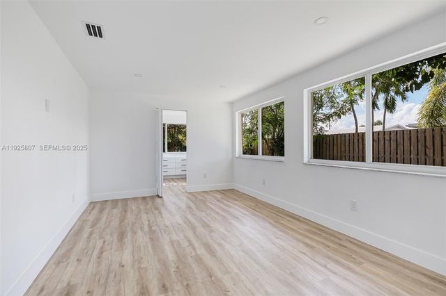 1830 NE 65th Ct, Fort Lauderdale, FL 33308