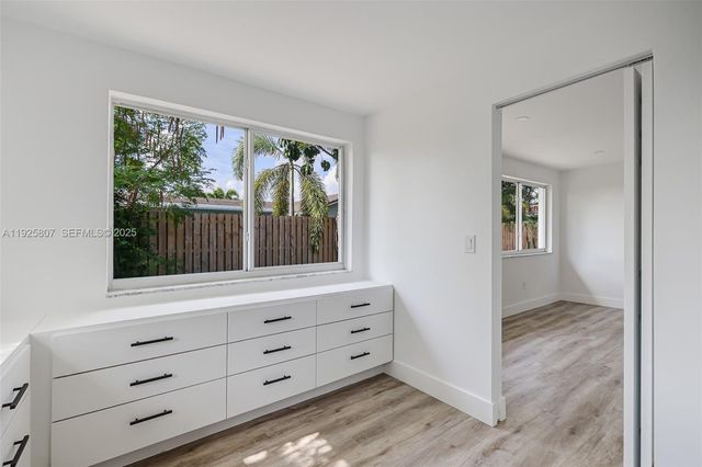 1830 NE 65th Ct, Fort Lauderdale, FL 33308