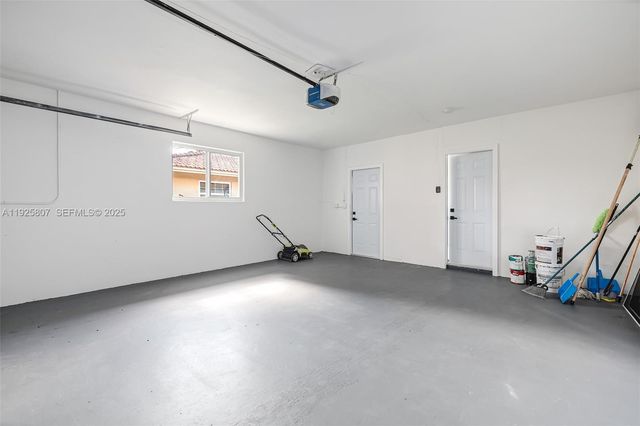 1830 NE 65th Ct, Fort Lauderdale, FL 33308