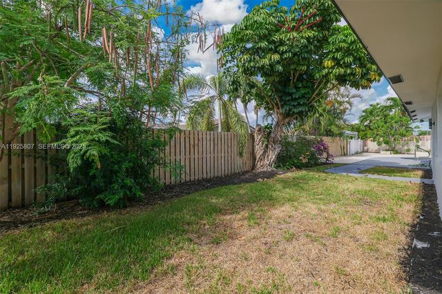 1830 NE 65th Ct, Fort Lauderdale, FL 33308