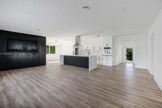 1830 NE 65th Ct, Fort Lauderdale, FL 33308