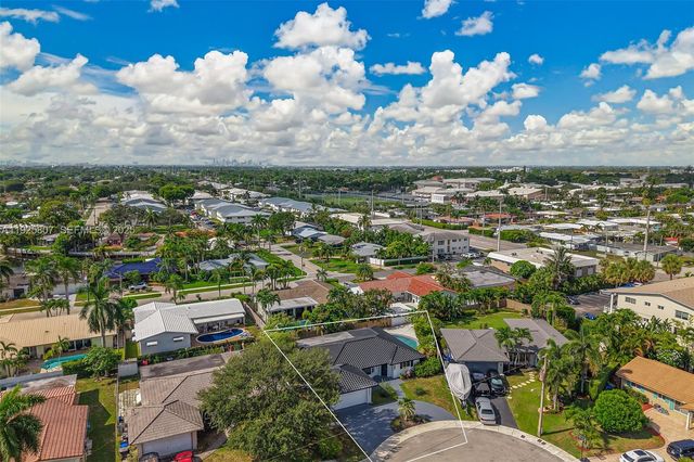 1830 NE 65th Ct, Fort Lauderdale, FL 33308