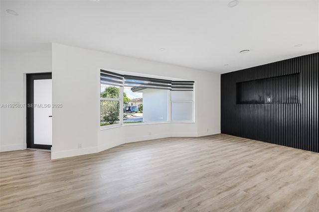 1830 NE 65th Ct, Fort Lauderdale, FL 33308