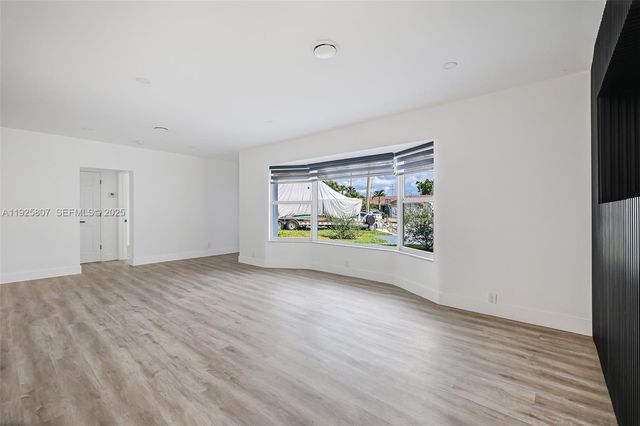 1830 NE 65th Ct, Fort Lauderdale, FL 33308