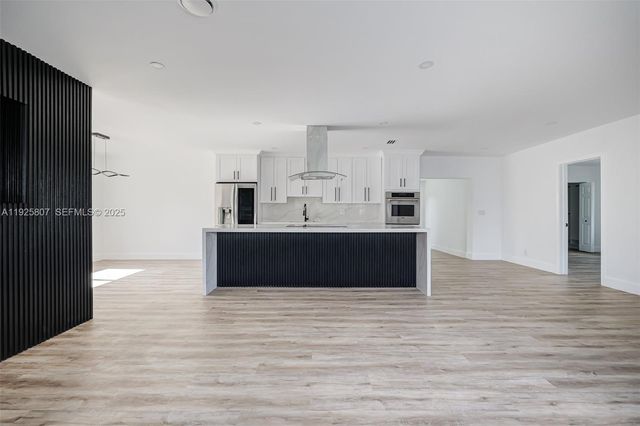 1830 NE 65th Ct, Fort Lauderdale, FL 33308