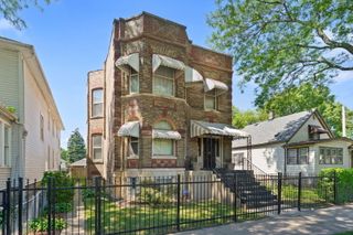 11824 S Stewart Avenue, Chicago, IL 60628