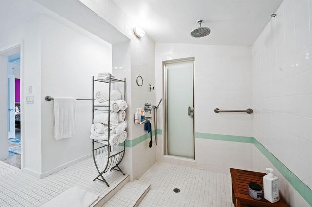 349 NE 29th Street, Wilton Manors, FL 33334