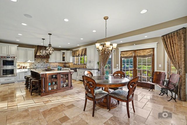 25536 S Charlevoix Drive, Monee, IL 60449