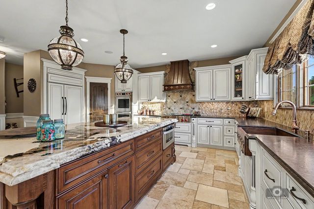 25536 S Charlevoix Drive, Monee, IL 60449