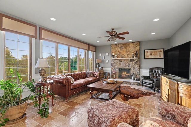 25536 S Charlevoix Drive, Monee, IL 60449