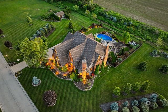 25536 S Charlevoix Drive, Monee, IL 60449