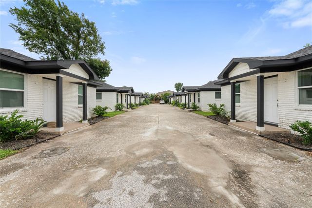 4120 Linn Street E, Houston, TX 77026