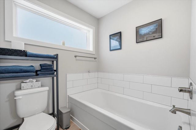 10723 Knollwood Lane, Woodbury, MN 55129