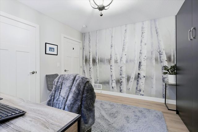 10723 Knollwood Lane, Woodbury, MN 55129