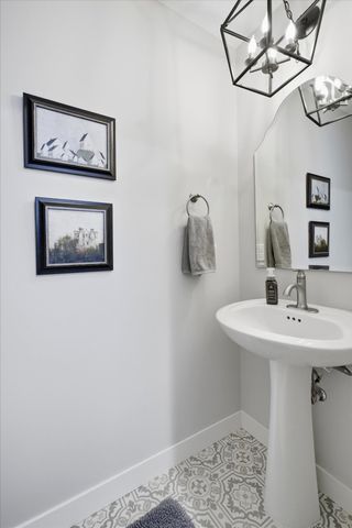 10723 Knollwood Lane, Woodbury, MN 55129