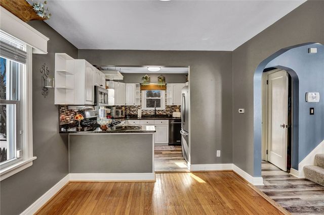 21 Fiske Avenue, Bradford Town, PA 16701