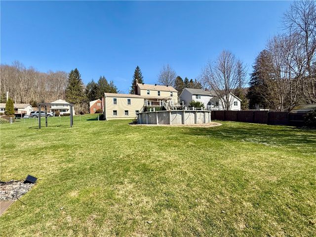 21 Fiske Avenue, Bradford Town, PA 16701