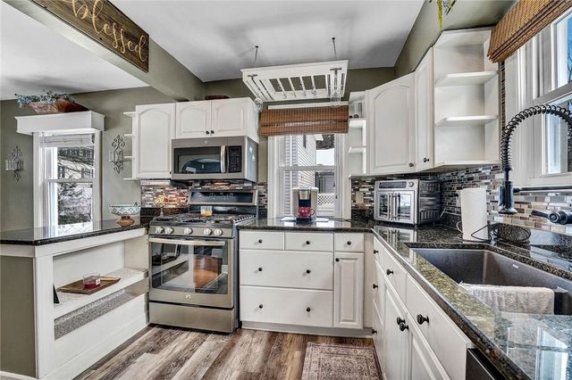 21 Fiske Avenue, Bradford Town, PA 16701