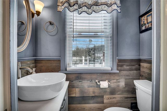 21 Fiske Avenue, Bradford Town, PA 16701