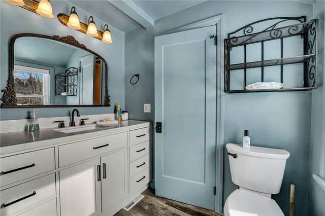 21 Fiske Avenue, Bradford Town, PA 16701