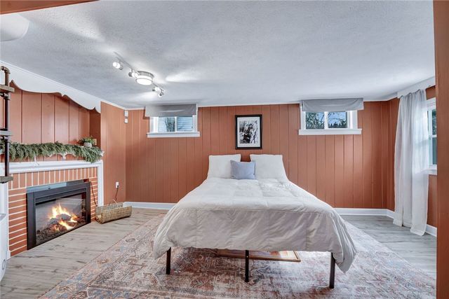 21 Fiske Avenue, Bradford Town, PA 16701