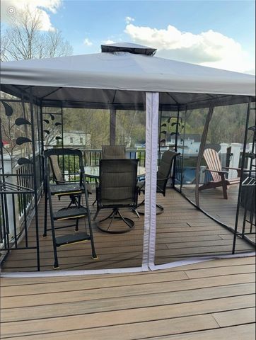 21 Fiske Avenue, Bradford Town, PA 16701