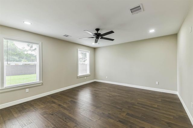 109 Neyland Street, Houston, TX 77022