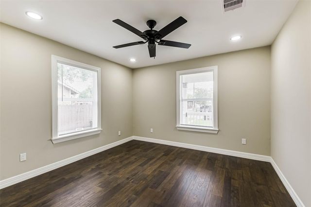 109 Neyland Street, Houston, TX 77022