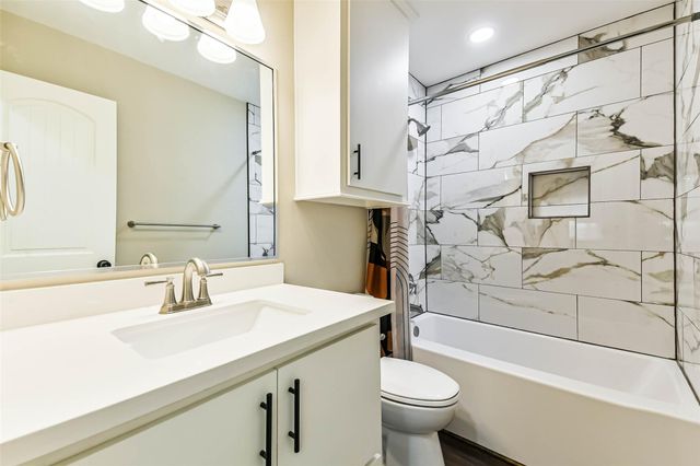 109 Neyland Street, Houston, TX 77022