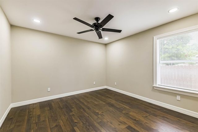 109 Neyland Street, Houston, TX 77022