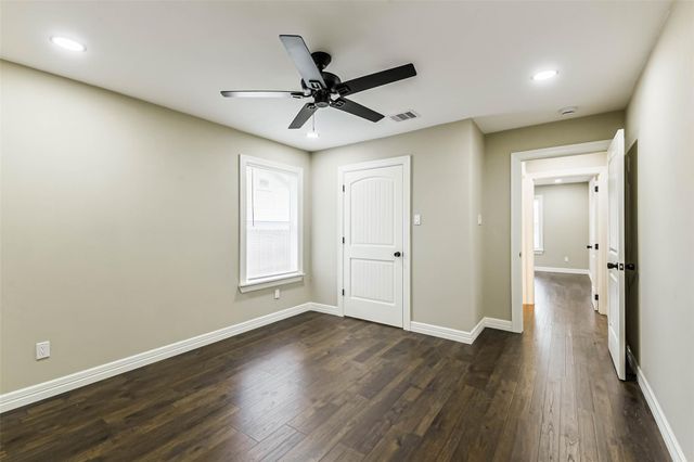 109 Neyland Street, Houston, TX 77022
