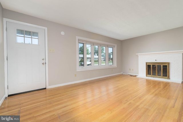 320 BELAIRE DR, Shiremanstown, PA 17011