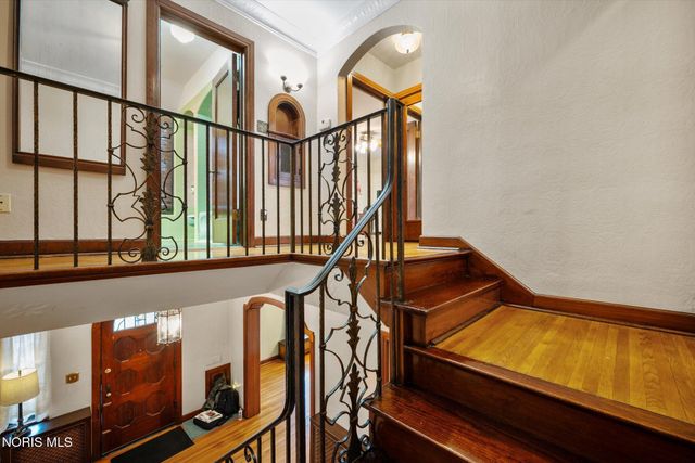 2157 Shenandoah Road, Toledo, OH 43607