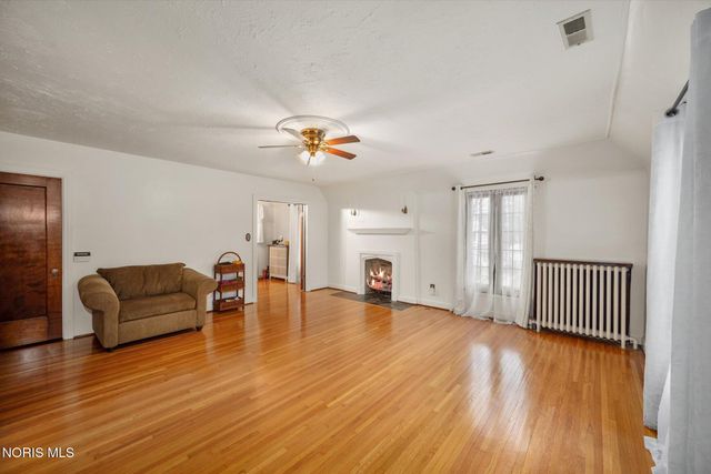 2157 Shenandoah Road, Toledo, OH 43607