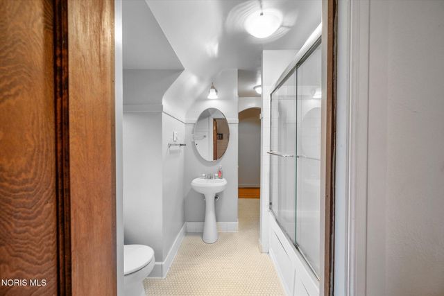 2157 Shenandoah Road, Toledo, OH 43607