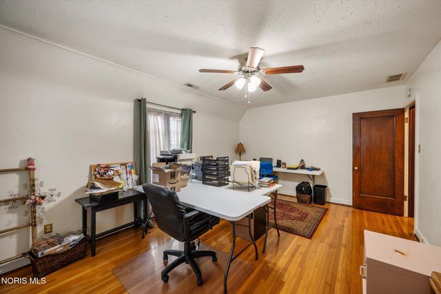 2157 Shenandoah Road, Toledo, OH 43607