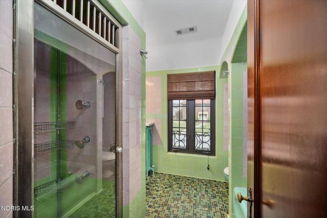 2157 Shenandoah Road, Toledo, OH 43607