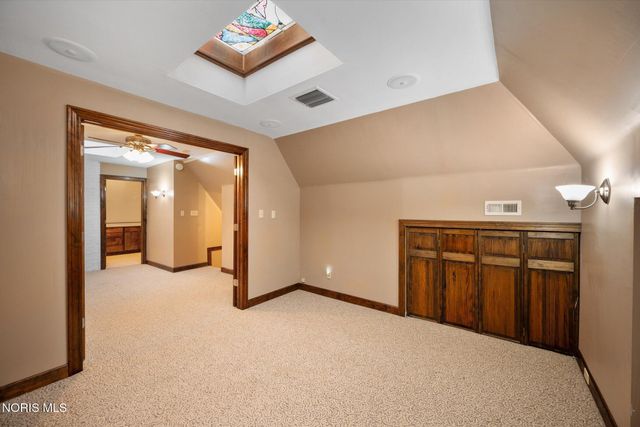 2157 Shenandoah Road, Toledo, OH 43607