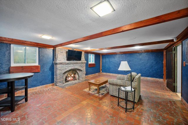 2157 Shenandoah Road, Toledo, OH 43607