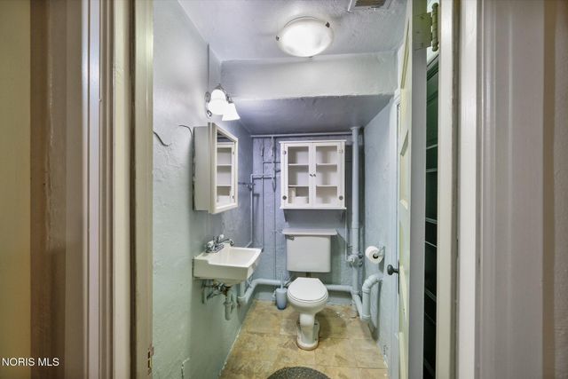 2157 Shenandoah Road, Toledo, OH 43607