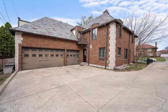 2157 Shenandoah Road, Toledo, OH 43607