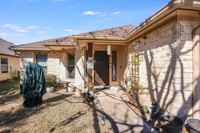 512 Red Tails DR, Austin, TX 78725