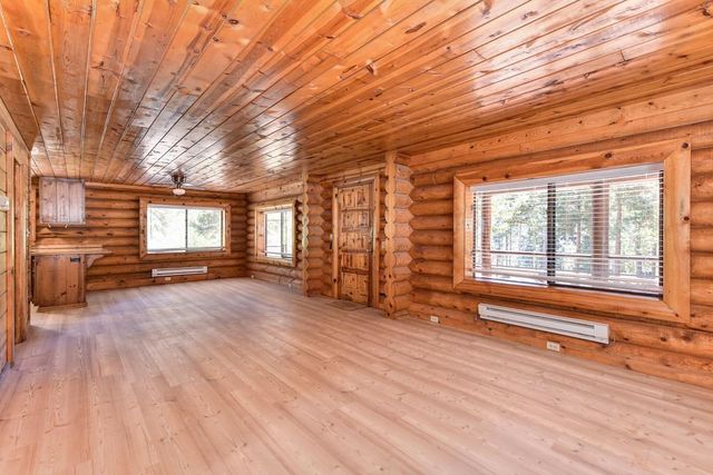 6960 Blackhawk Ln, Foresthill, CA 95631