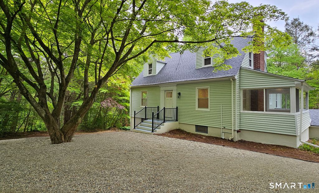 950 Benham Street, Hamden, CT 06514