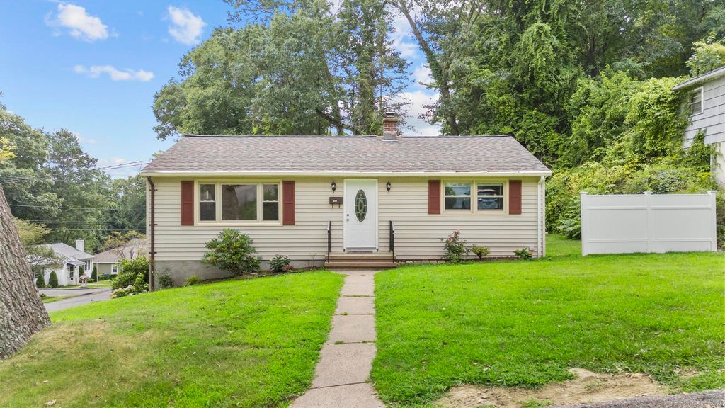 117 Arden Road, Waterbury, CT 06708