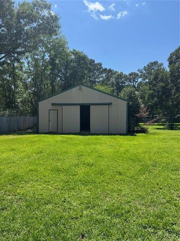 2095 Snow Road S, Mobile, AL 36695