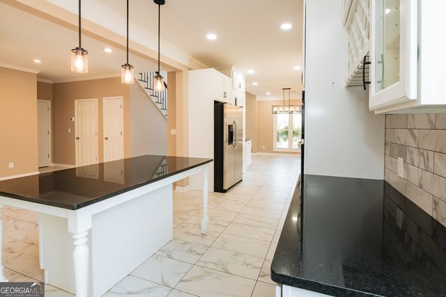 5664 Jackson Knoll Trace NW, Lilburn, GA 30047